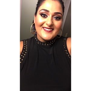 Meet your Posher, Danielle